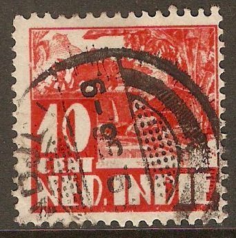 Netherlands Indies 1933 10c Scarlet. SG343.