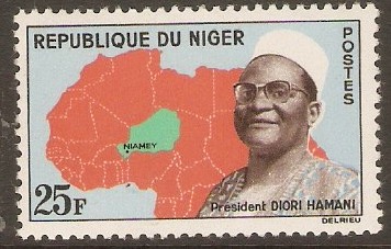 Niger 1962 25f Republic Anniversary. SG127.