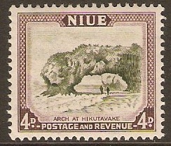 Niue 1950 4d Olive-green and purple-brown. SG117.