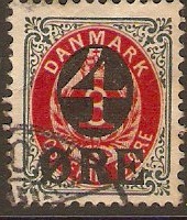 Denmark 1904 4ore on 8ore red and grey. SG102.