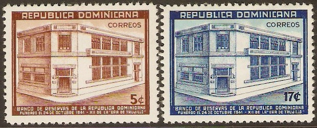 Dominican Republic 1942 Reserve Bank set. SG475-SG476. - Click Image to Close