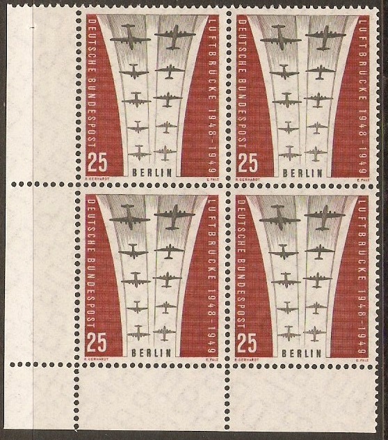 West Berlin 1958 25pf Berlin Airlift Anniversary Stamp. SGB183.