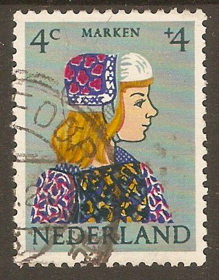 Netherlands 1960 4c +4c Child Welfare Series. SG902.