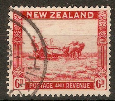 New Zealand 1935 6d Scarlet. SG564.