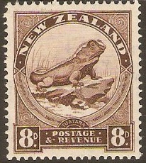 New Zealand 1935 8d Chocolate. SG565.