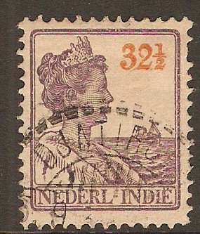 Netherlands Indies 1922 32c Violet and orange. SG277.