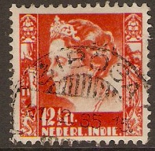 Netherlands Indies 1933 12c Vermilion. SG345.
