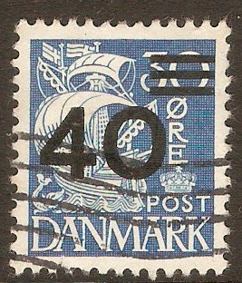 Denmark 1940 40ore on 30ore Blue. SG321.