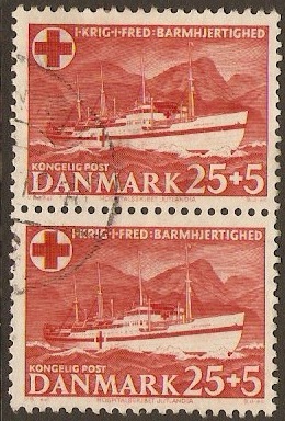 Denmark 1951 25o +5o Scarlet Red Cross Stamp. SG383.