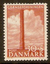 Denmark 1953 30ore Border Union stamp. SG386.