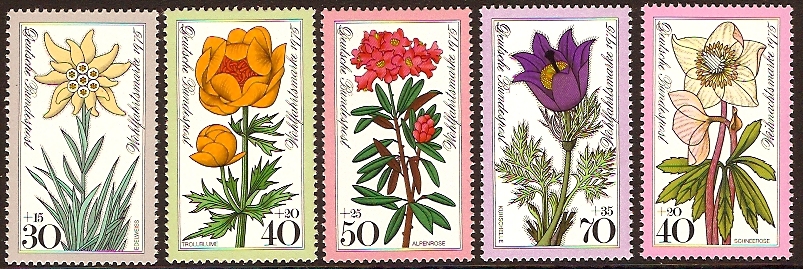 Germany 1975 Alpine Flowers Set. SG1762.
