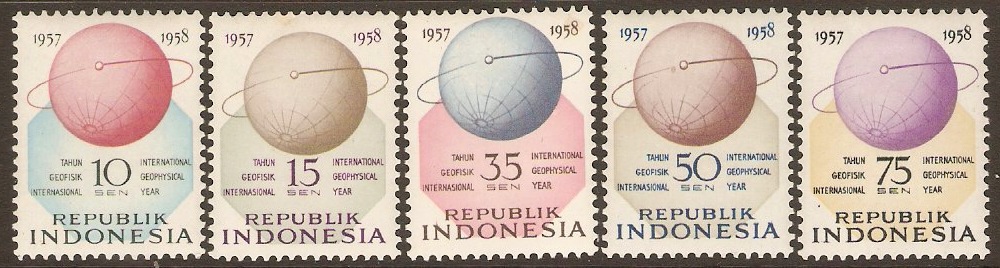 Indonesia 1958 Int. Geophysical Year Set. SG785-SG789.