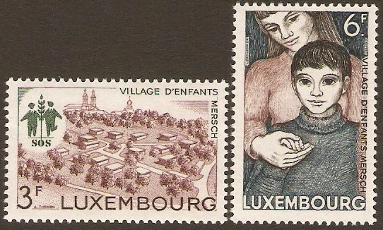 Luxembourg 1968 Childrens Village Stamps. SG825-SG826.