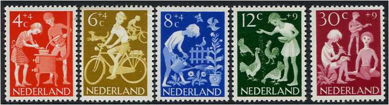 Netherlands 1962 Child Welfare Set. SG940-SG944.