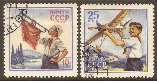Russia 1958 "Pioneers" Day set. SG2206-SG2207.