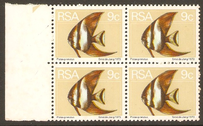 South Africa 1974 9c Dusky Batfish Stamp. SG355.
